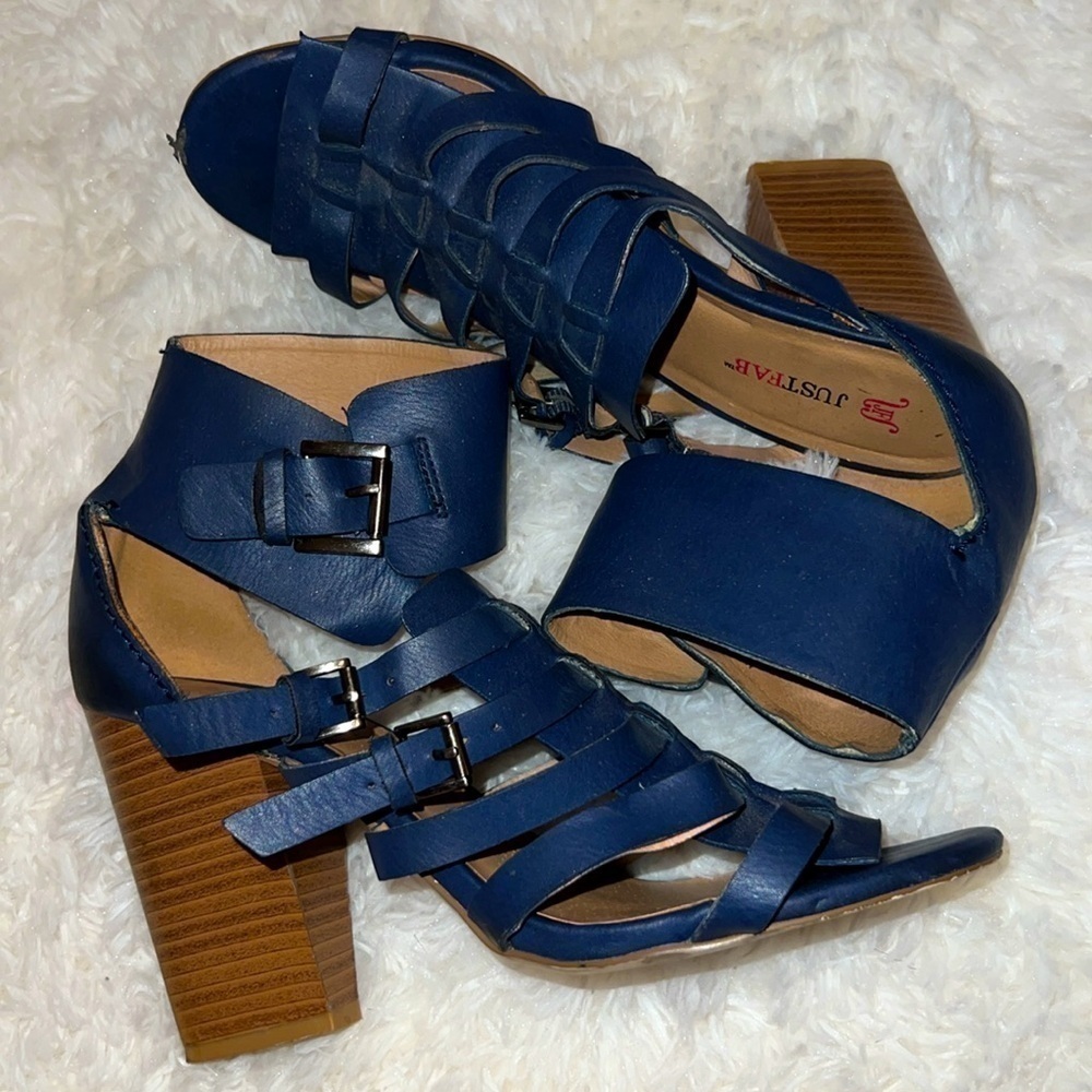 JustFab- Blue ankle strap candles - size 8 - Picture 2 of 10